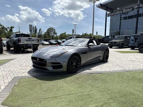 Used 2020 Jaguar F-TYPE R AWD/4WD image 8