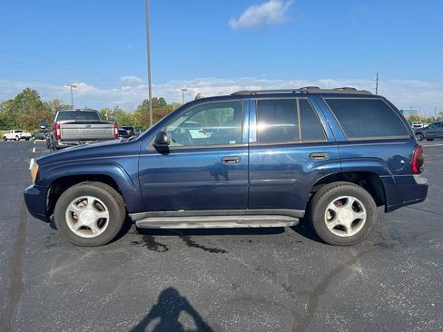 Used 2007 Chevrolet TrailBlazer LS w/ LS Preferred Equipment Group AWD/4WD image 3