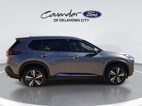 Used 2023 Nissan Rogue Platinum w/ Platinum Premium Package image 9