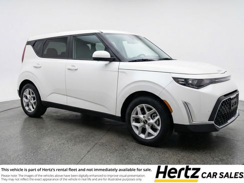 Used 2025 Kia Soul LX w/ LX Technology Package FWD image 1