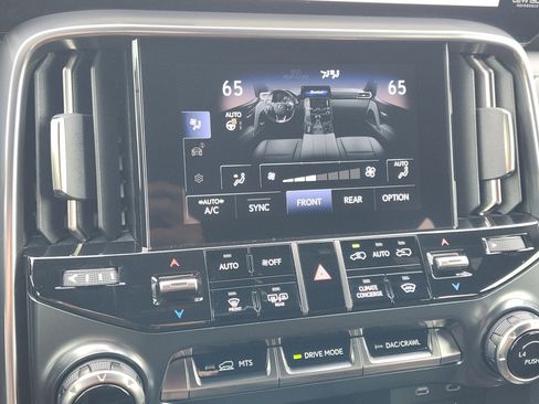 Certified 2025 Lexus LX 700h Luxury image 20