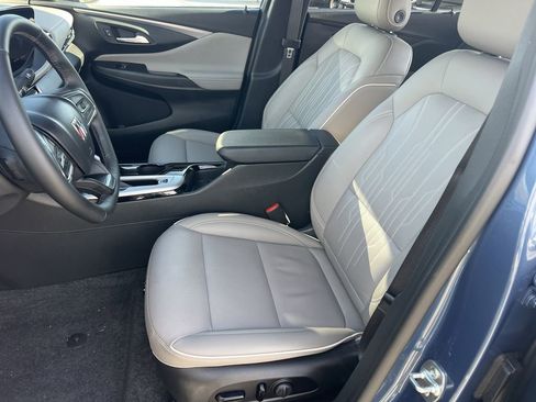 Used 2025 Buick Envista Avenir image 17