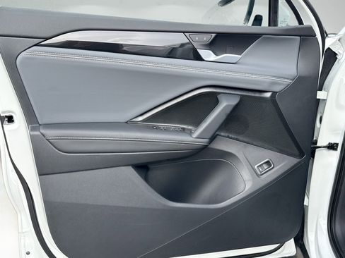 New 2026 Volkswagen Tiguan SEL R-Line image 22