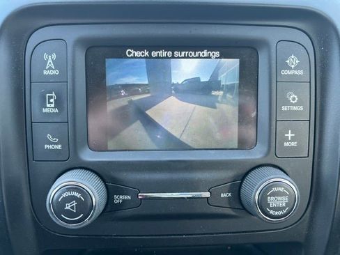 Used 2017 Jeep Cherokee Sport image 6