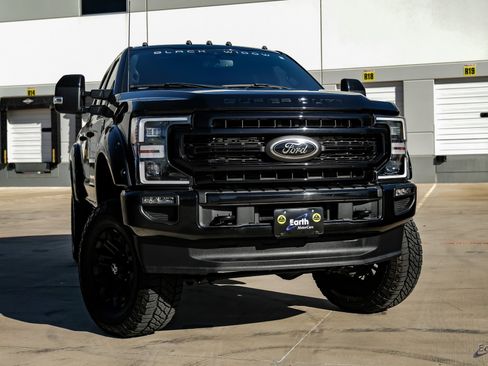 Used 2022 Ford F250 Lariat w/ Black Appearance Package image 20