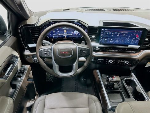 Used 2024 GMC Sierra 1500 SLT image 23