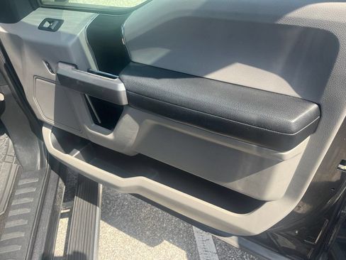 Used 2019 Ford F150 XLT RWD image 6