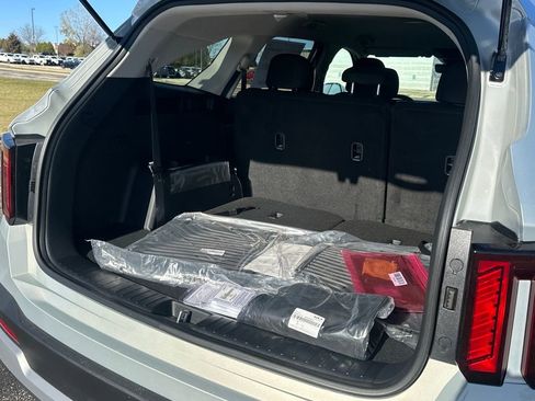 New 2026 Kia Sorento LX image 29