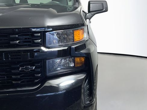 Used 2021 Chevrolet Silverado 1500 Custom w/ LPO, Dark Essentials Package image 12