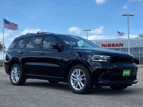 Used 2025 Dodge Durango GT AWD/4WD image 1