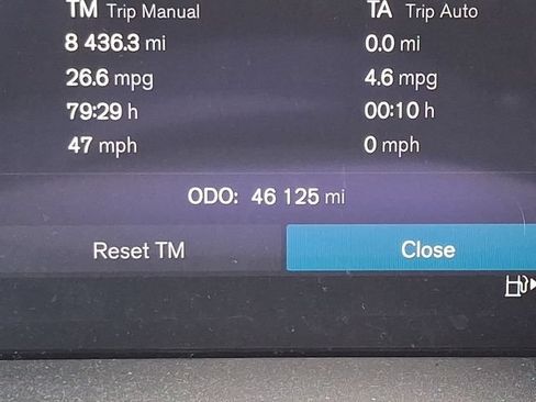 Used 2023 Volvo XC60 B5 Plus w/ Climate Package AWD/4WD image 22