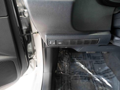 Used 2023 Toyota Corolla LE image 11