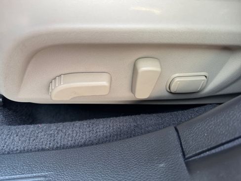 Used 2019 Subaru Outback 3.6R Limited image 17