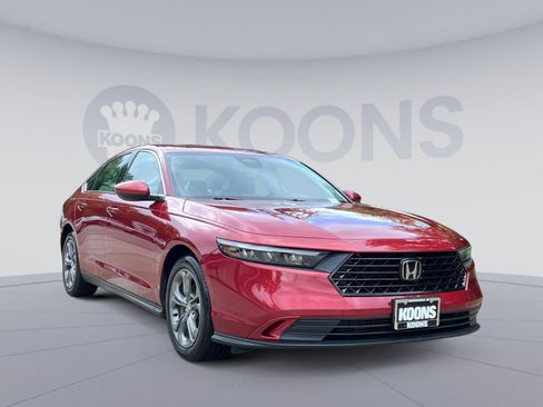 Used 2024 Honda Accord EX image 18