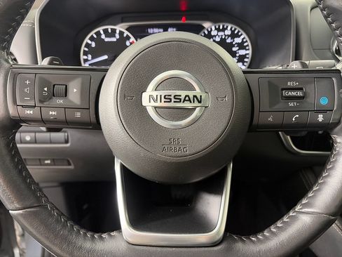Used 2021 Nissan Rogue SL AWD/4WD image 16
