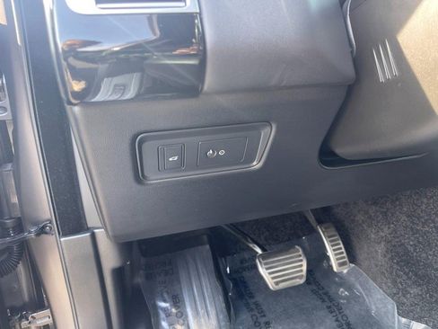 Used 2021 Land Rover Range Rover P525 Westminster Edition image 29