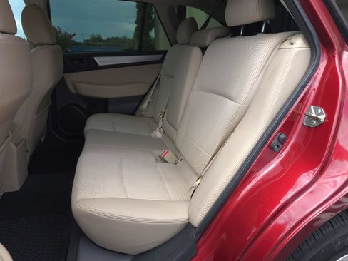 Used 2017 Subaru Outback 2.5i w/ Popular Package #2 AWD/4WD image 12