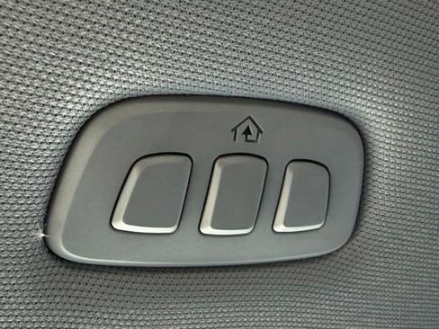 Used 2021 Ford F150 Lariat RWD image 18