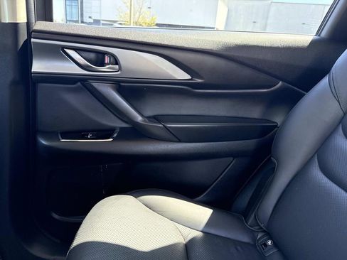 Used 2023 MAZDA CX-9 Touring AWD/4WD image 17