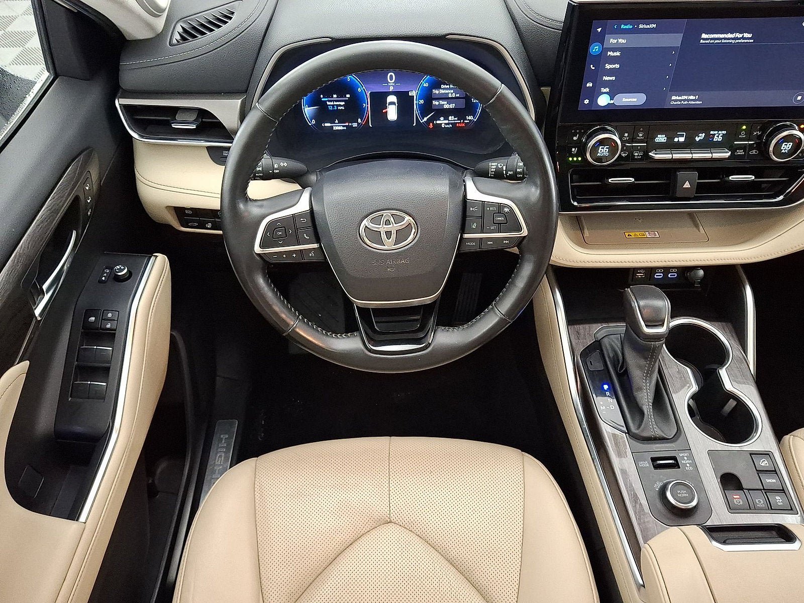 Used 2023 Toyota Highlander Limited AWD/4WD image 13