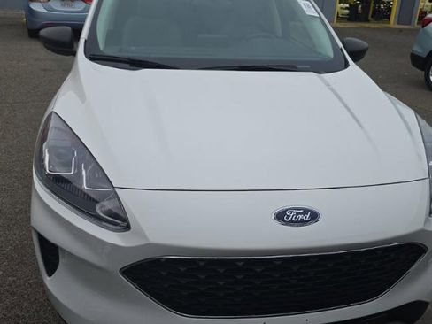 Used 2022 Ford Escape SE w/ Convenience Package image 2
