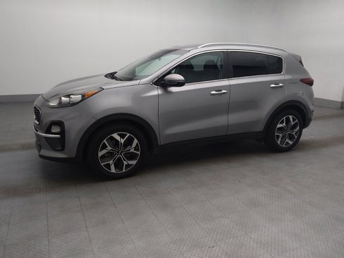 Used 2021 Kia Sportage EX FWD image 2