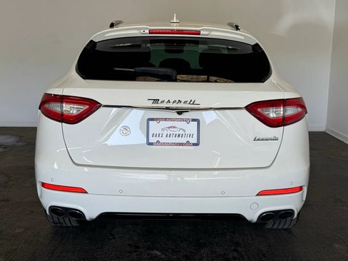 Used 2017 Maserati Levante w/ Sport Package AWD/4WD image 5