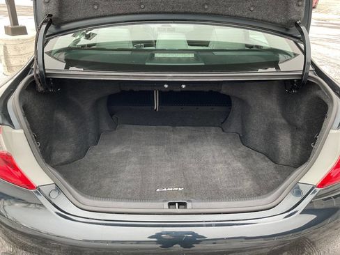 Used 2014 Toyota Camry XLE image 31