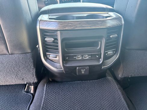 Used 2021 RAM 2500 Laramie AWD/4WD image 29