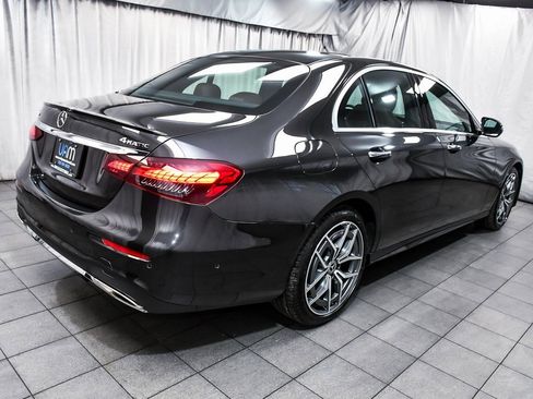 Used 2023 Mercedes-Benz E 350 4MATIC Sedan image 6