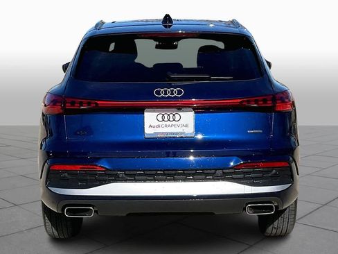Certified 2025 Audi Q5 Premium w/ Convenience Package image 4