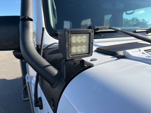 Used 2018 Jeep Wrangler Unlimited Rubicon image 19