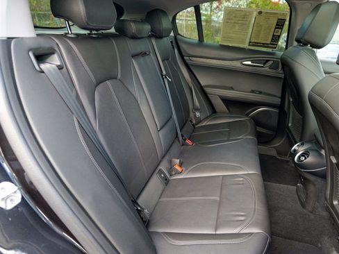 Used 2021 Alfa Romeo Stelvio Sprint w/ Sun & Sound Package image 31