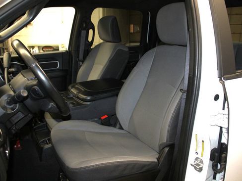 Used 2024 RAM 3500 Big Horn image 20