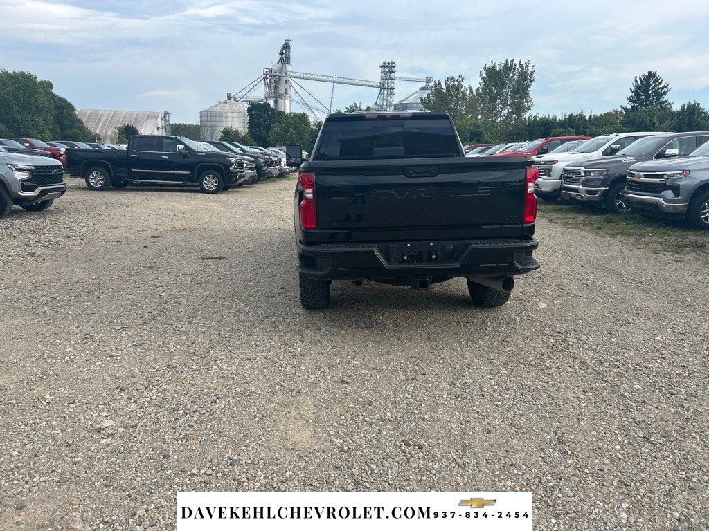 Used 2022 Chevrolet Silverado 2500 LTZ w/ LTZ Plus Package AWD/4WD image 4