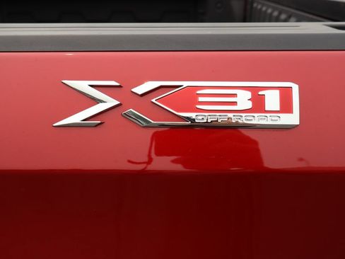 Used 2024 GMC Sierra 1500 SLT w/ SLT Premium Plus Package AWD/4WD image 5
