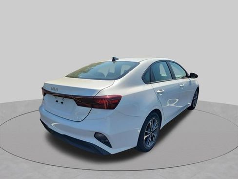 Used 2023 Kia Forte LXS w/ LXS Technology Package FWD image 13