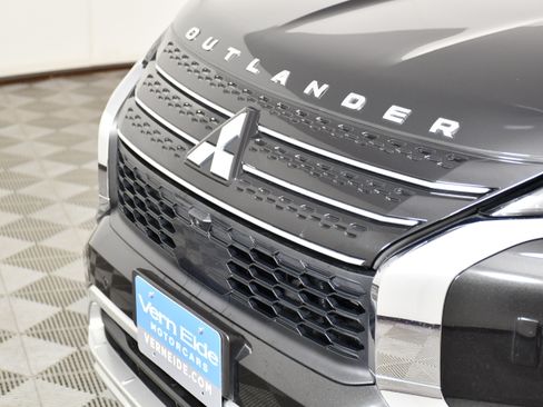 Used 2024 Mitsubishi Outlander SEL AWD/4WD image 11
