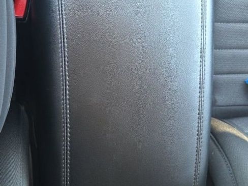 Used 2024 Ford Edge SE w/ Black Appearance Package image 37