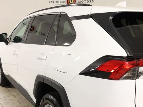 Used 2022 Toyota RAV4 XLE AWD/4WD image 44