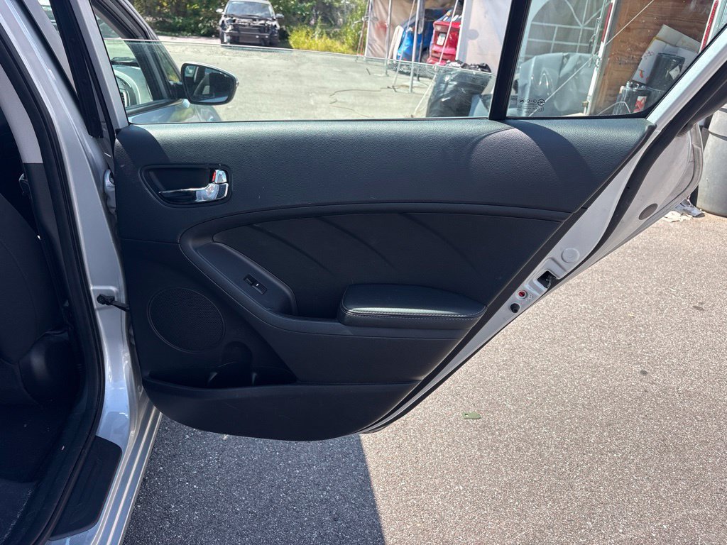 Used 2016 Kia Forte LX FWD image 18