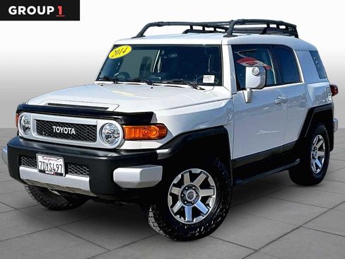 Used 2014 Toyota FJ Cruiser 4WD w/ Upgrade Package image 1