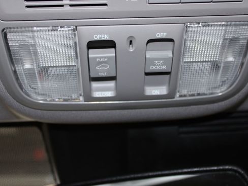 Used 2022 Honda CR-V EX-L image 37
