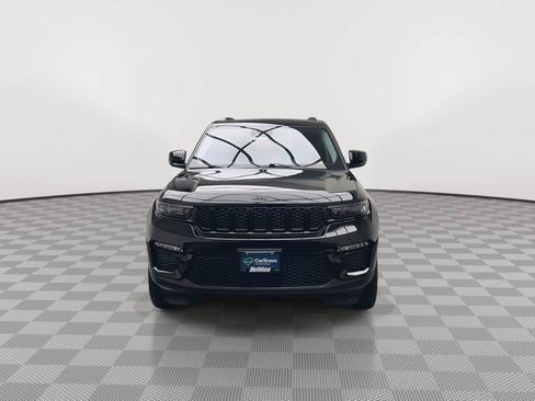 Used 2023 Jeep Grand Cherokee Limited w/ Black Appearance Package AWD/4WD image 36