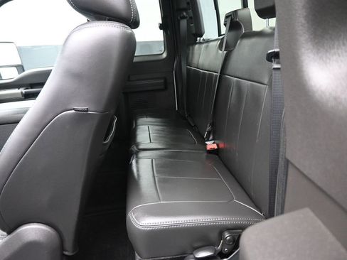 Used 2011 Ford F250 Lariat w/ Lariat Interior Pkg image 13