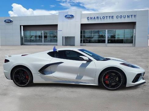 Used 2023 Chevrolet Corvette Stingray Preferred Cpe w/ Z51 Performance Package RWD image 5