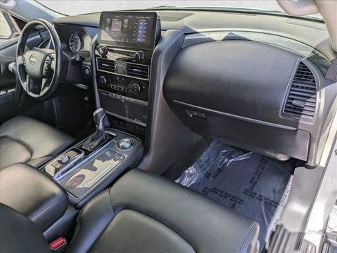 Used 2022 Nissan Armada SV AWD/4WD image 23