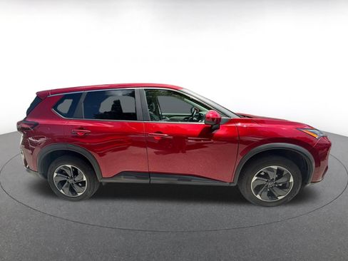Used 2025 Nissan Rogue SV AWD/4WD image 18