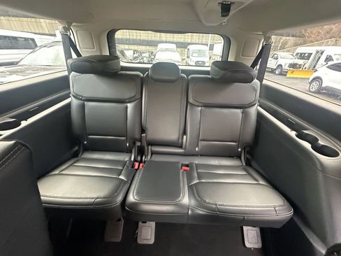 Used 2025 Ford Expedition Max Platinum w/ Driver's Package AWD/4WD image 11