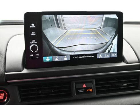 Used 2025 Honda Pilot EX-L image 13